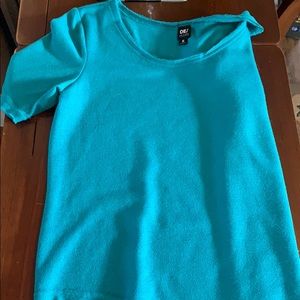 Emerald Green short sleeve sweater.